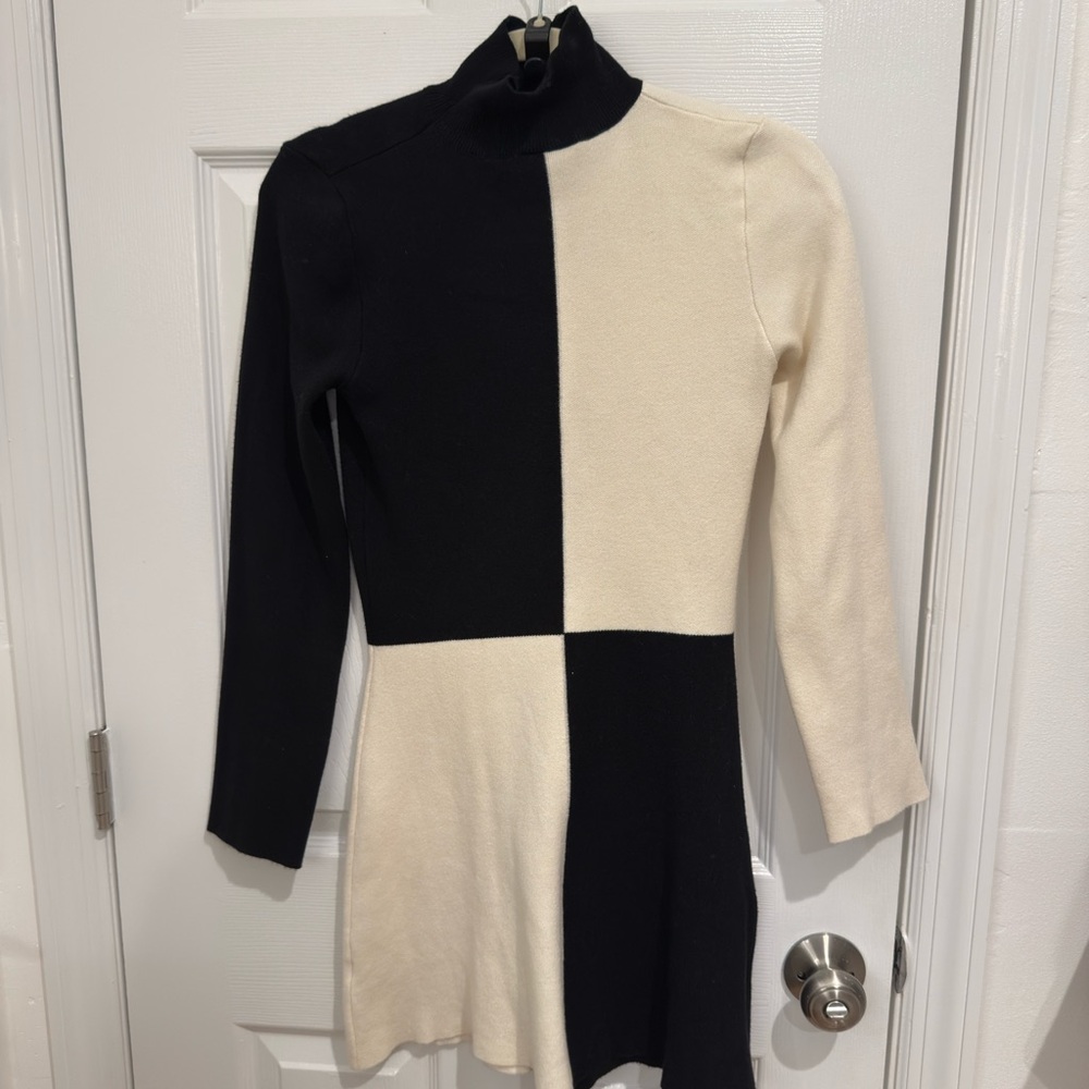 Miou Muse Black & White Long Sleeve Sweater Dress - Picture 3 of 5
